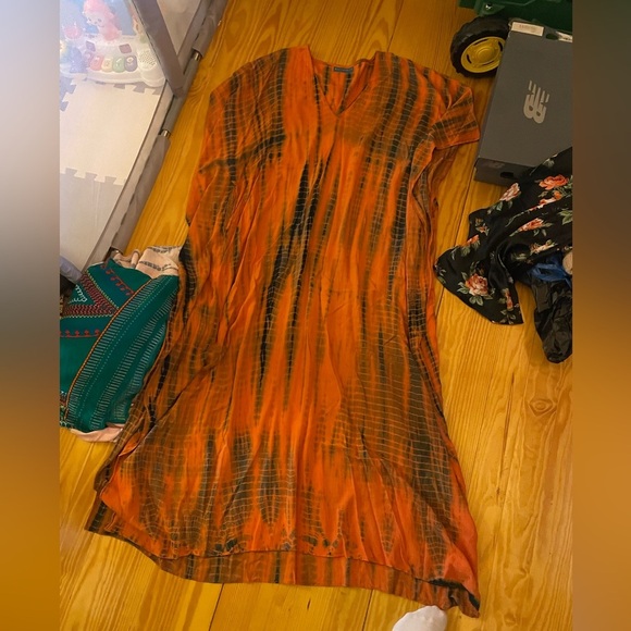 Kaftanbuzz Orange and Black Tie-Dye Dress - Picture 1 of 2